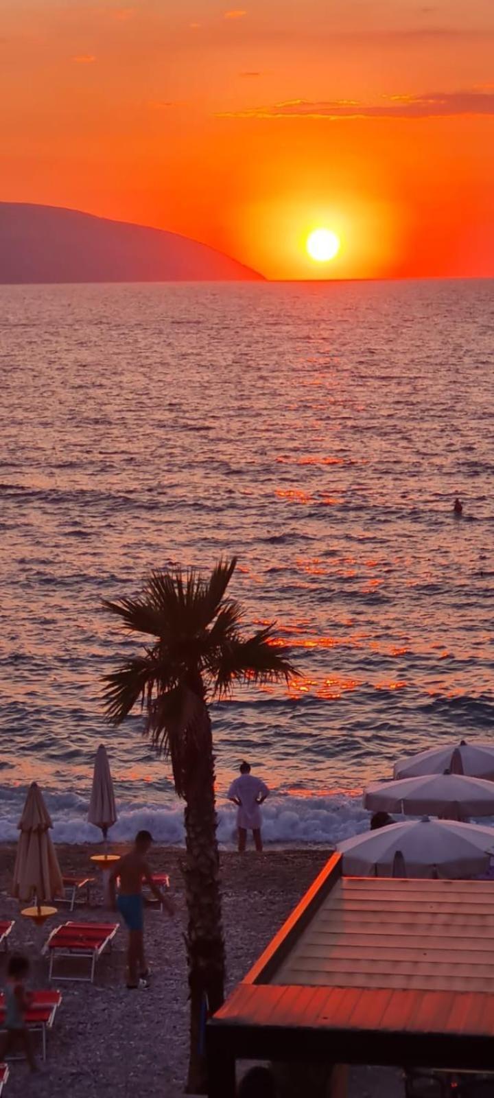 Villa Tramonto Vlore Radhime Bagian luar foto