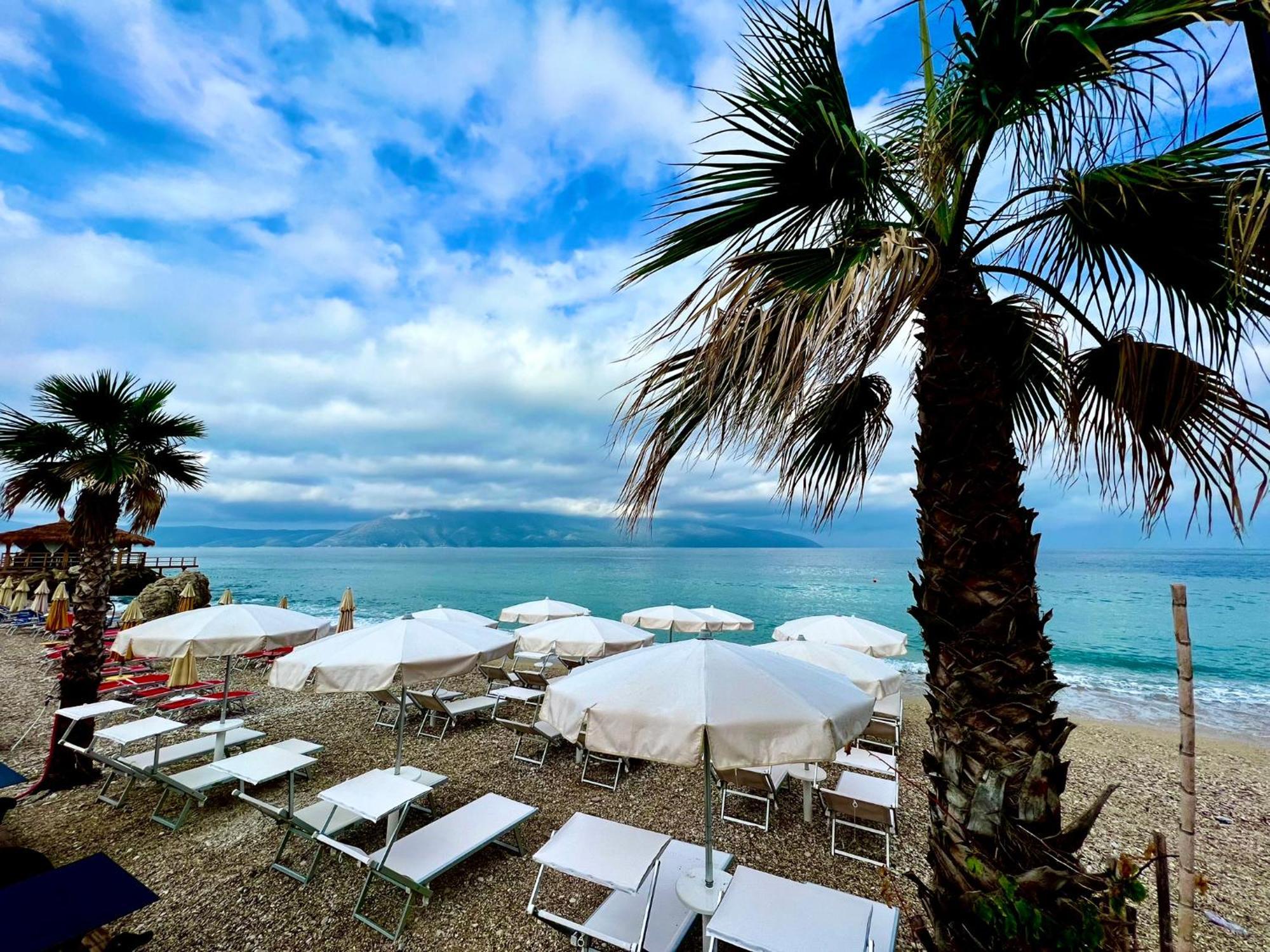 Villa Tramonto Vlore Radhime Bagian luar foto