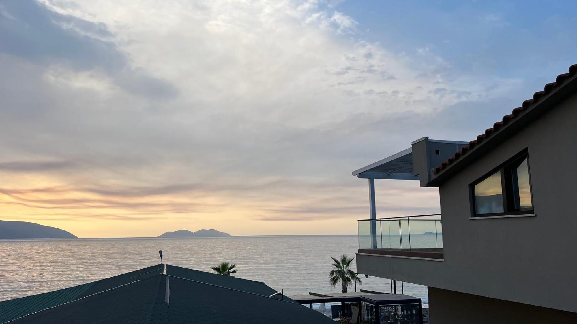 Villa Tramonto Vlore Radhime Bagian luar foto