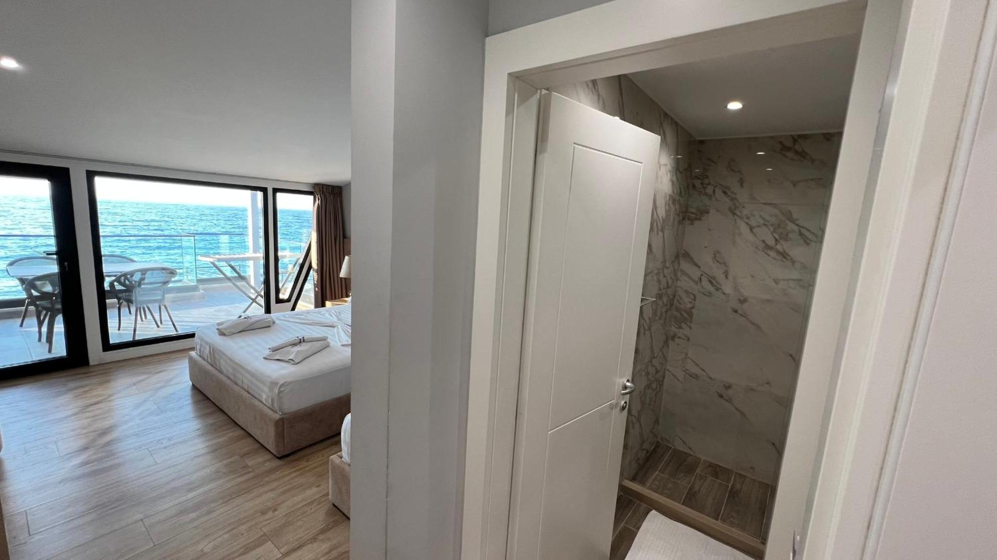 Villa Tramonto Vlore Radhime Bagian luar foto