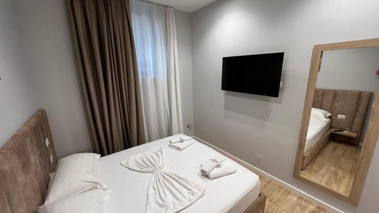 Villa Tramonto Vlore Radhime Bagian luar foto